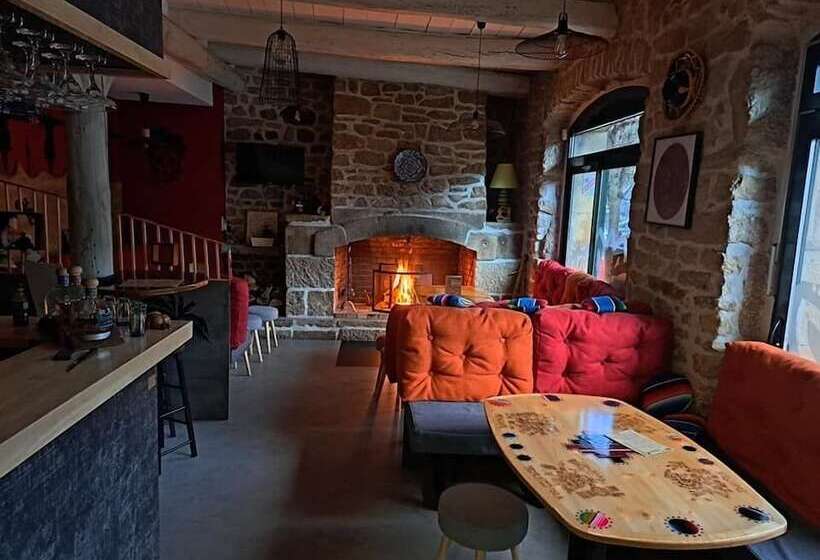 בית מלון כפרי Le Barriol