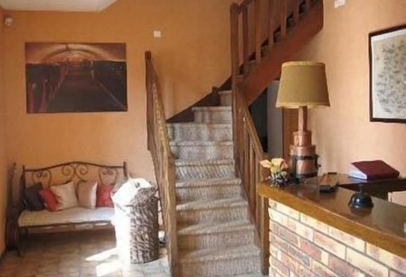 בית מלון כפרי Le Relais Des Dix Crus   Logis Hôtel B&b