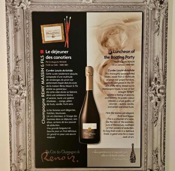 ホテル Les Demoiselles