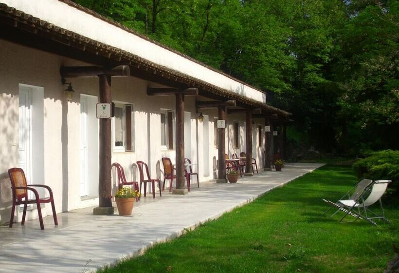 Logis Hotel Restaurant La Corniche Des Cevennes