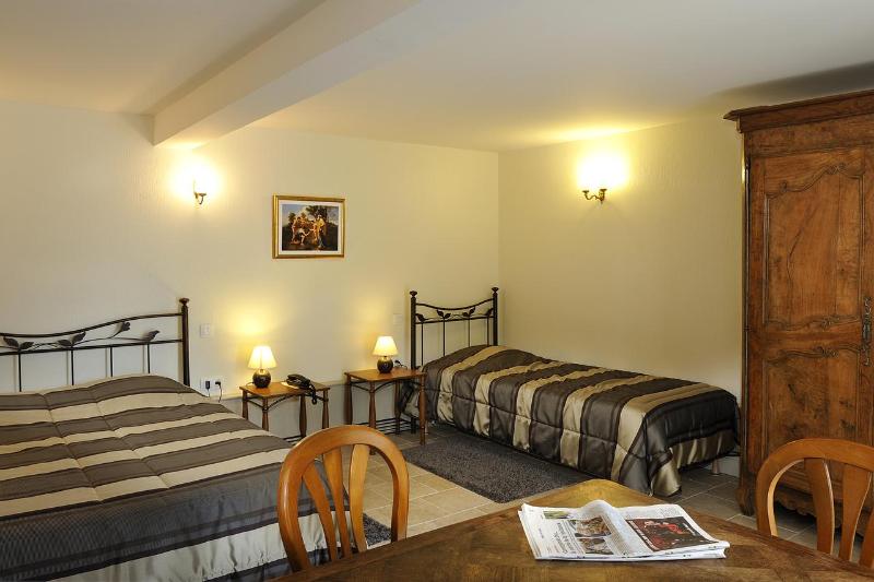 בית מלון כפרי Logis Manoir De La Giraudiere