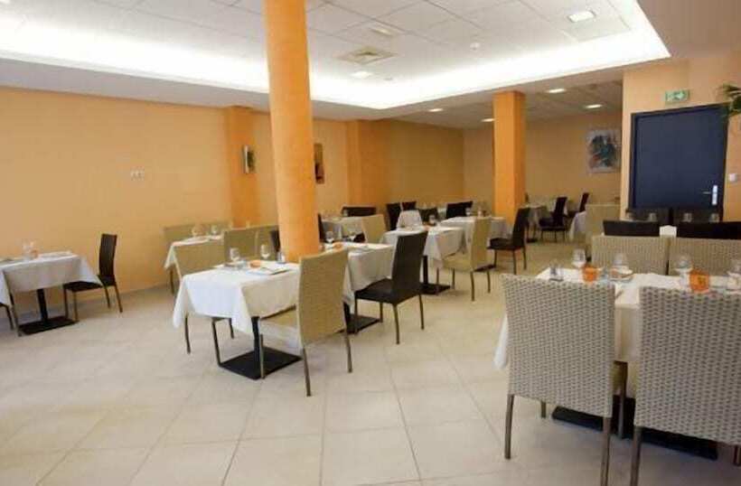 هتل Logis Hôtel Restaurant L Europe