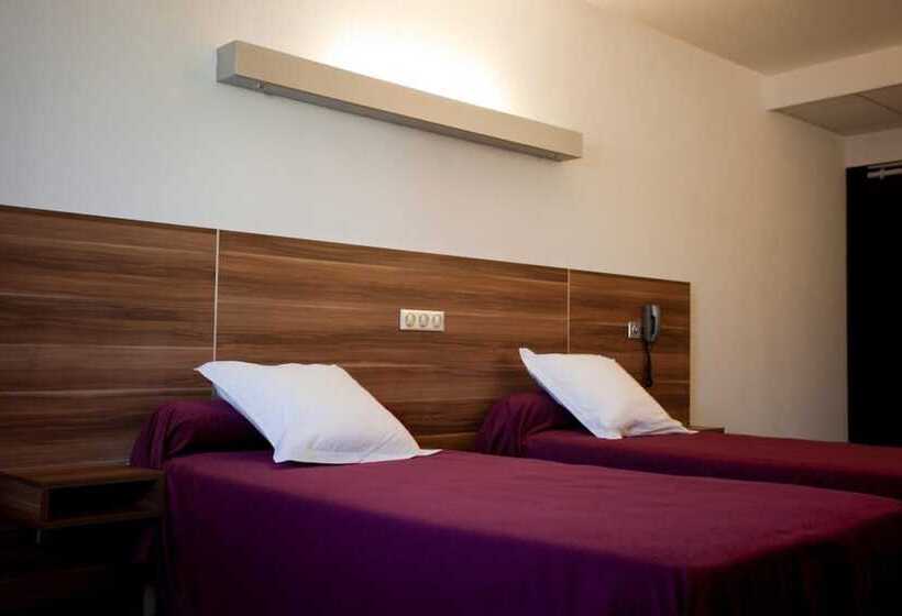 هتل Logis Hôtel Restaurant L Europe