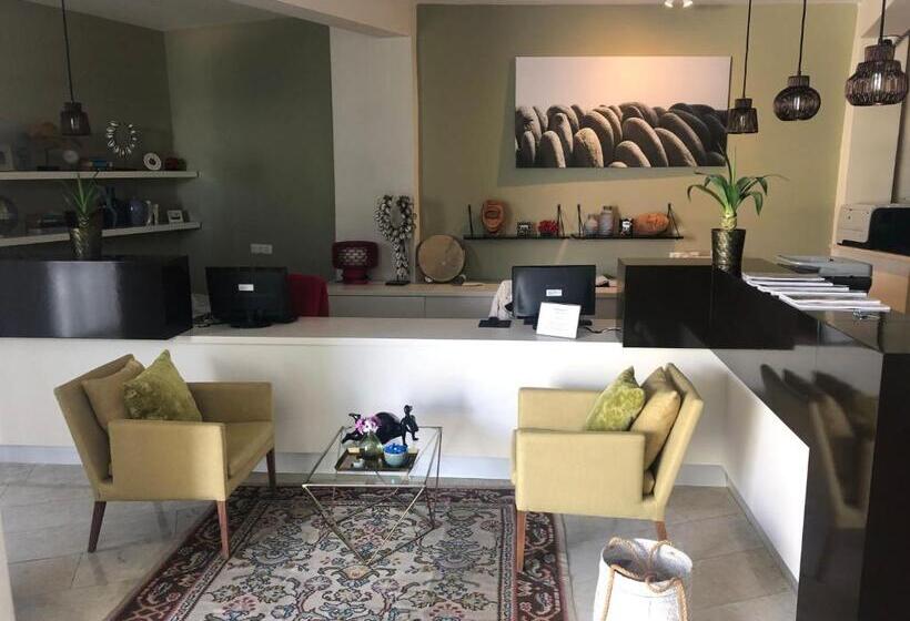 هتل Medinn Boutique