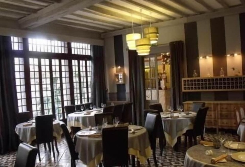 هتل Relais Saint Louis, Logis