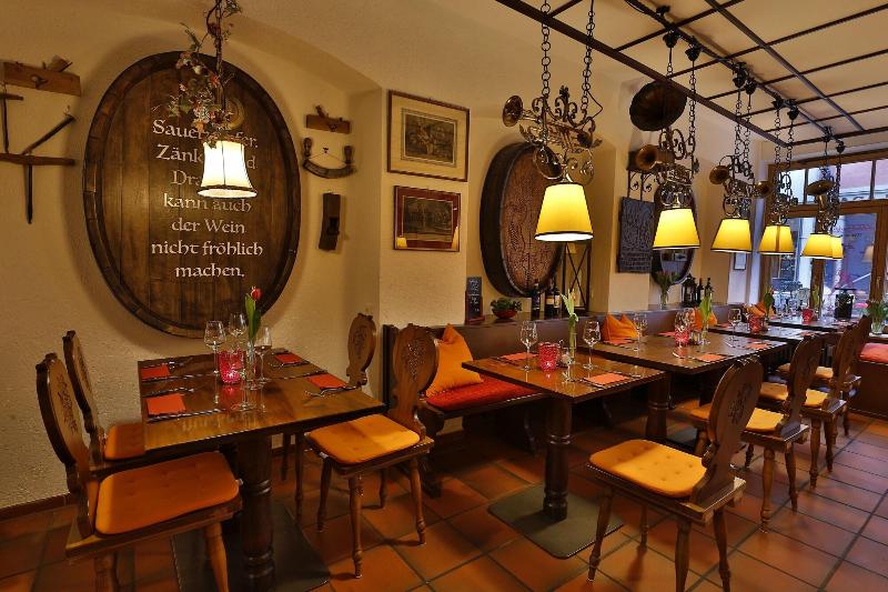 هتل Restaurant Hackteufel