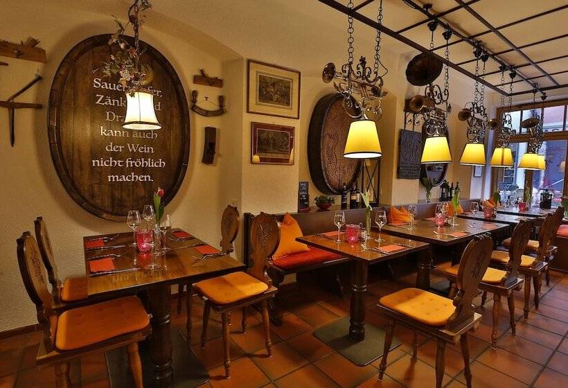 هتل Restaurant Hackteufel