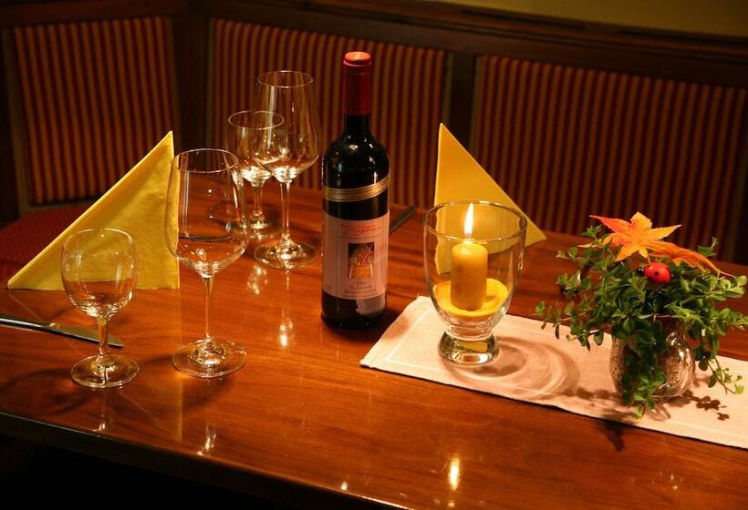 هتل Restaurant Hackteufel