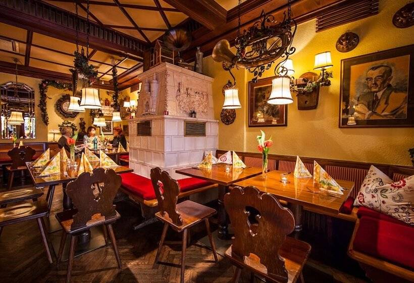 هتل Restaurant Hackteufel