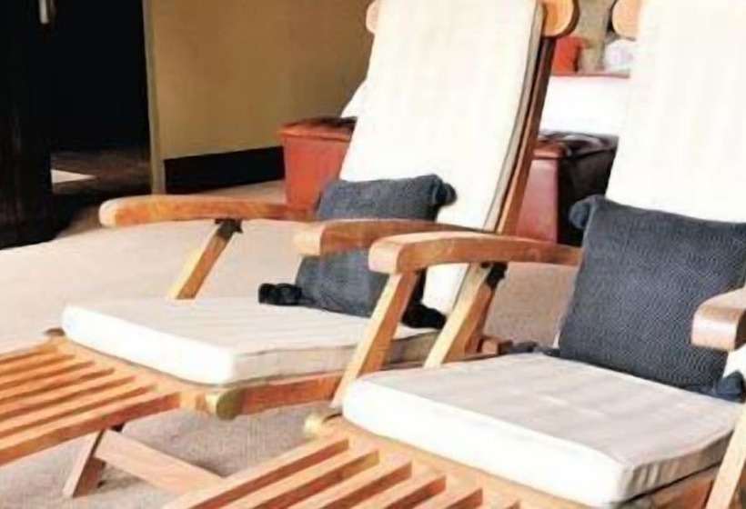 هتل Woodall Country House And Spa