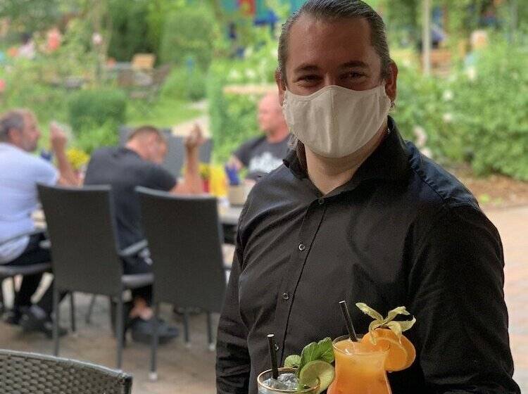 هتل Zur Heideblüte