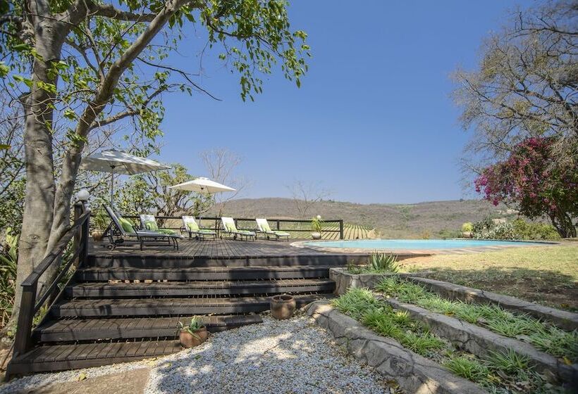 بنسيون Abangane Guest Lodge