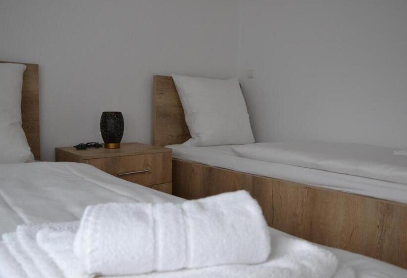 پانسیون Wolf Hotel Zur Linde