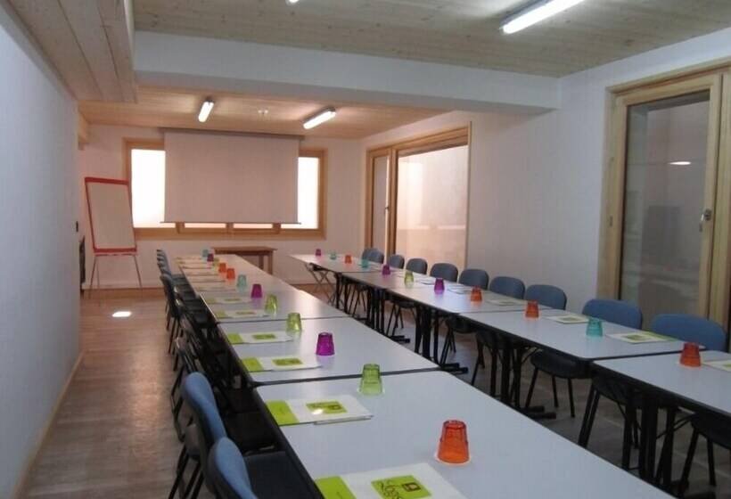 اقامتگاه Logis Hotel Gai Soleil