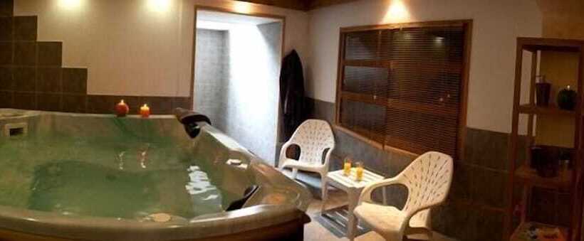اقامتگاه Logis Hotel Gai Soleil