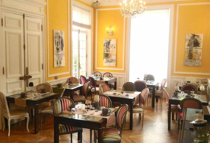 Chateau Hotel De Belmesnil