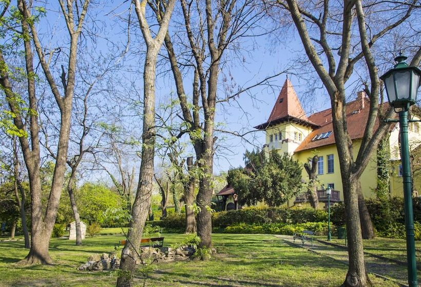 Fried Kastély Hotel Simontornya