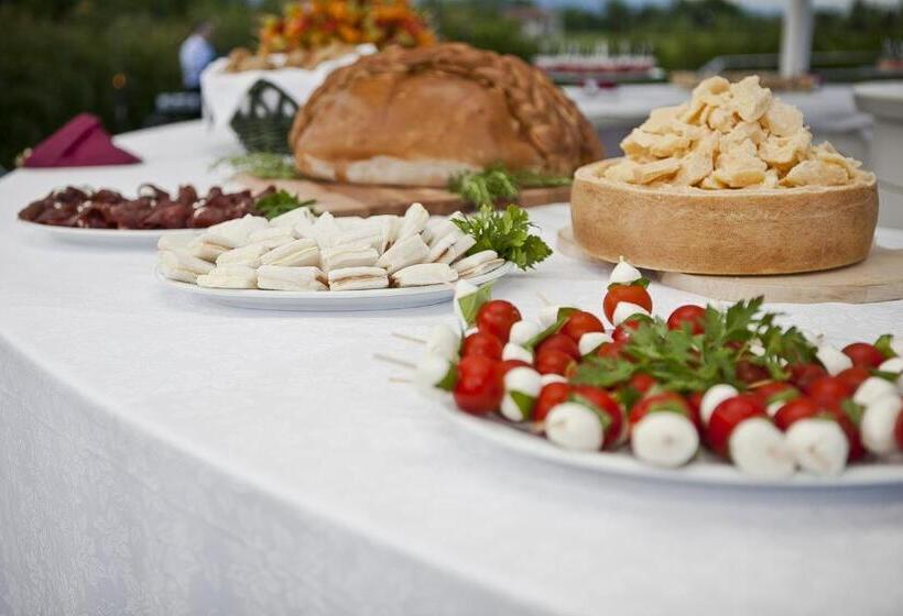 هتل Agriturismo Ai Casoni