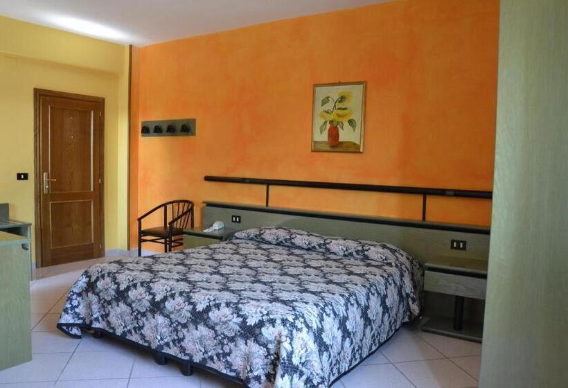 בית מלון כפרי Albergo Di Murlo