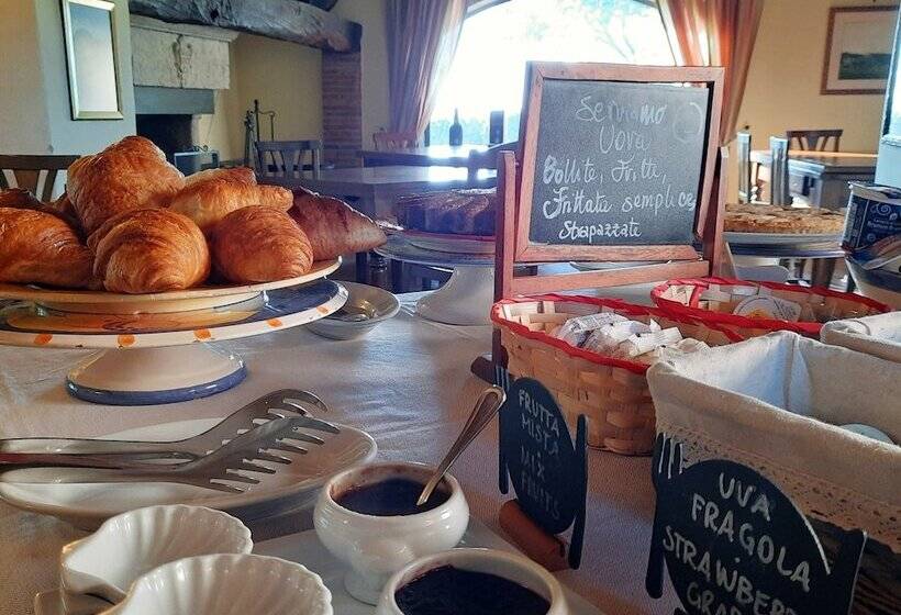 فندق Borgo Livernano