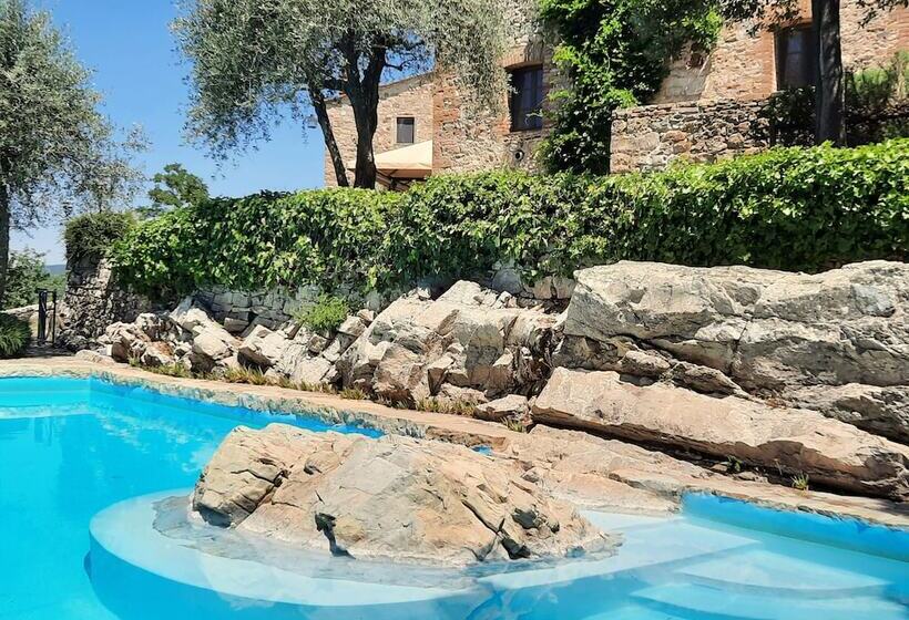 فندق Borgo Livernano