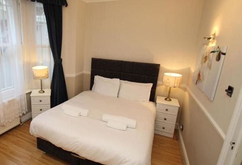 Fotos del hotel Castletown House:  10