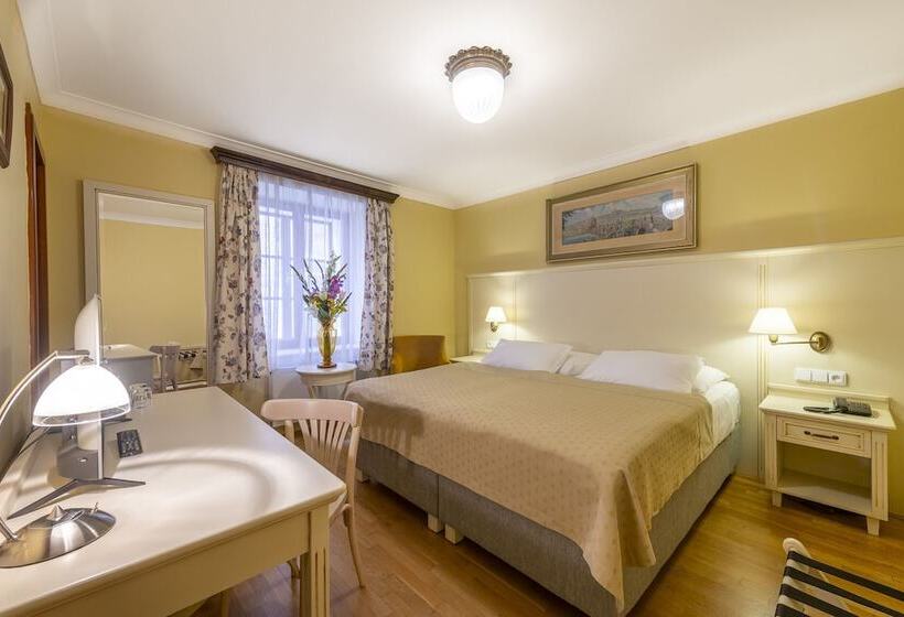 Fotos del hotel Cerny Slon:  3