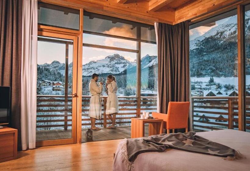هتل Corona Dolomites