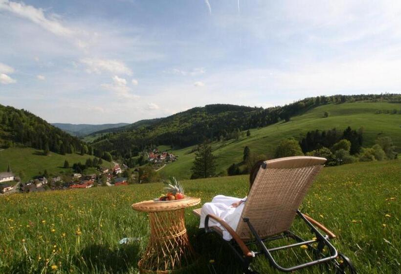 Отель Gruner Baum Naturpark & Schwarzwaldrestaurant