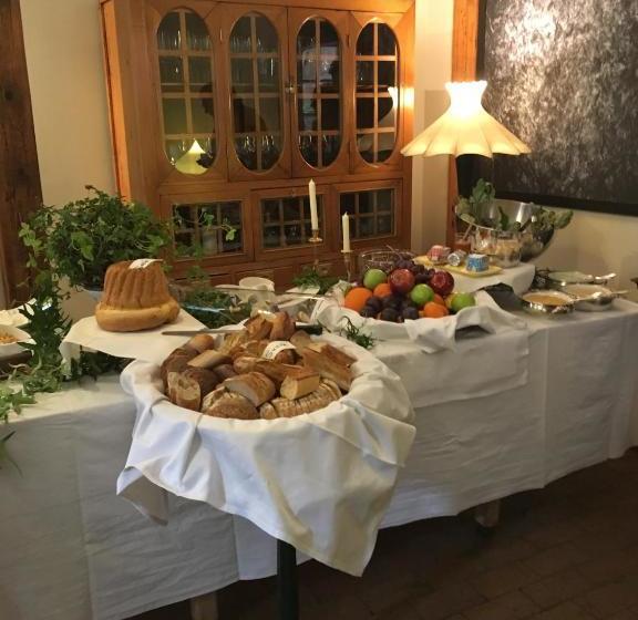 هتل Hôtel Restaurant Le Chut   Petite France