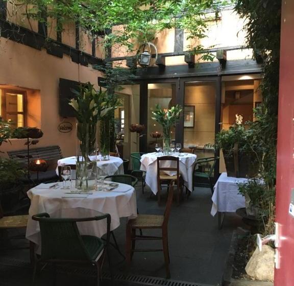 هتل Hôtel Restaurant Le Chut   Petite France