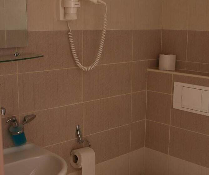 Fotos del hotel Klara:  19