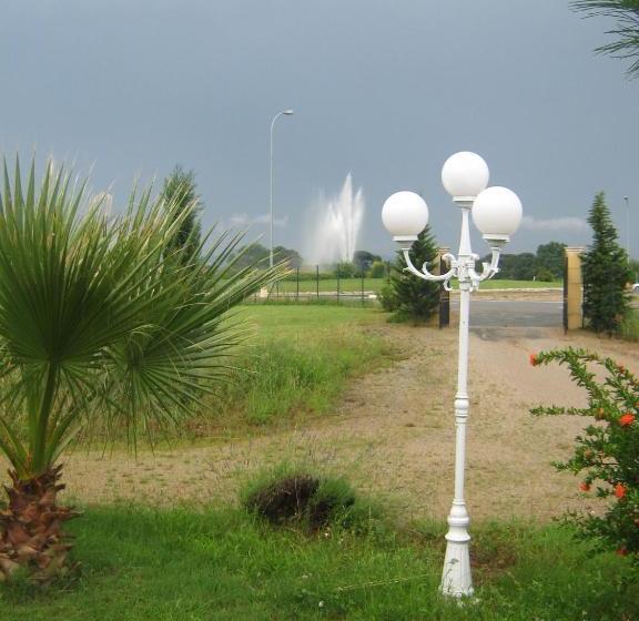 هتل La Fontaine