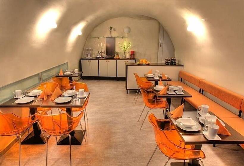 هتل Svambersky Dum