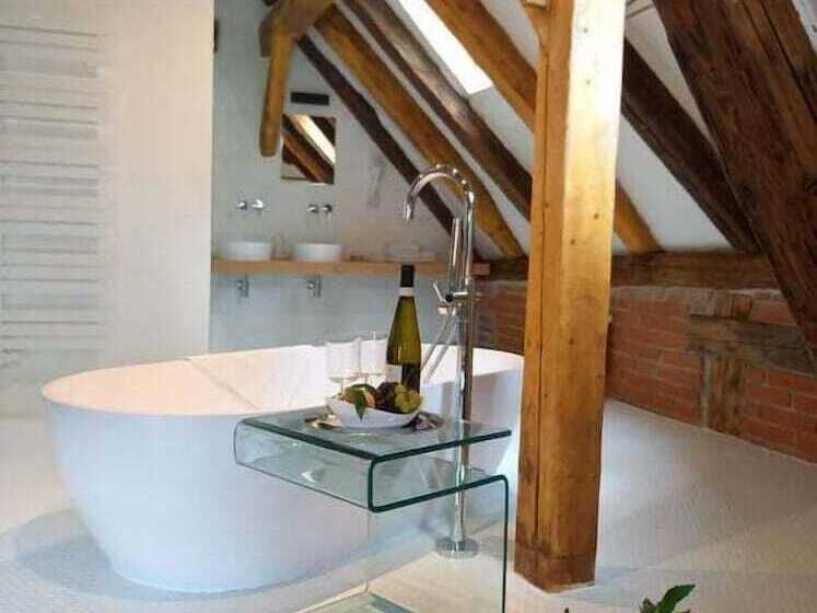 هتل Svambersky Dum