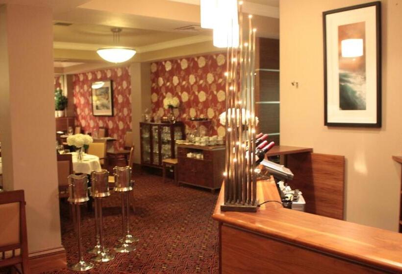 هتل Vaughan Lodge