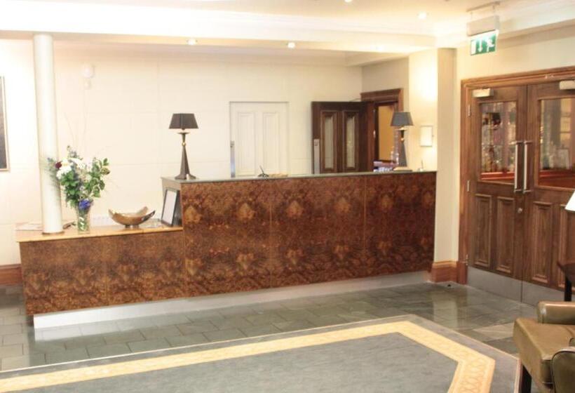 هتل Vaughan Lodge
