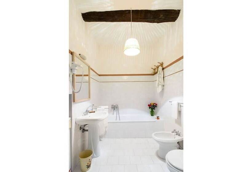 فندق Villa E Fattoria Di Radi