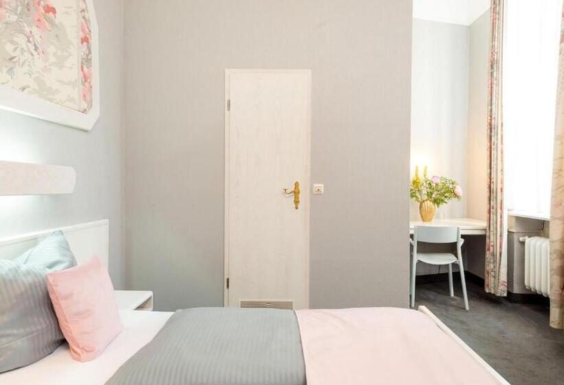 Fotos del hotel W22 Hotel Am Kurfürstendamm:  4