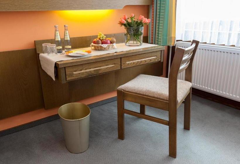 ホテル Zum Goldenen Fässchen