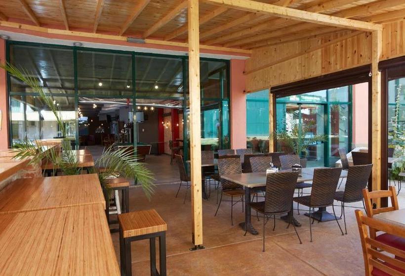 Pollo Resort