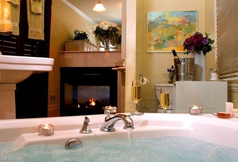 Harvey House Bed & Breakfast