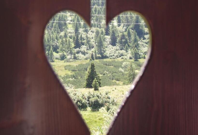 فندق Adamello