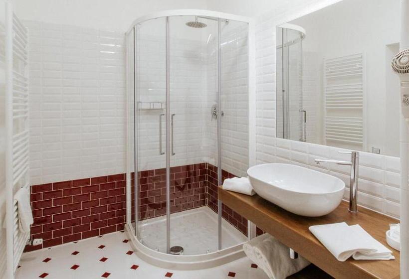 בית מלון כפרי Aganoor