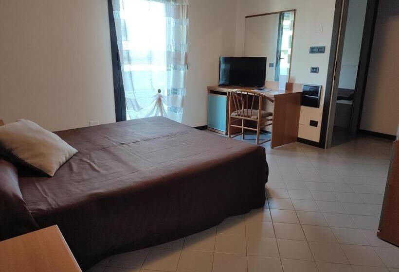 هتل Albergo Al Cacciatore