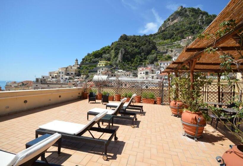 هتل Albergo L Antico Convitto