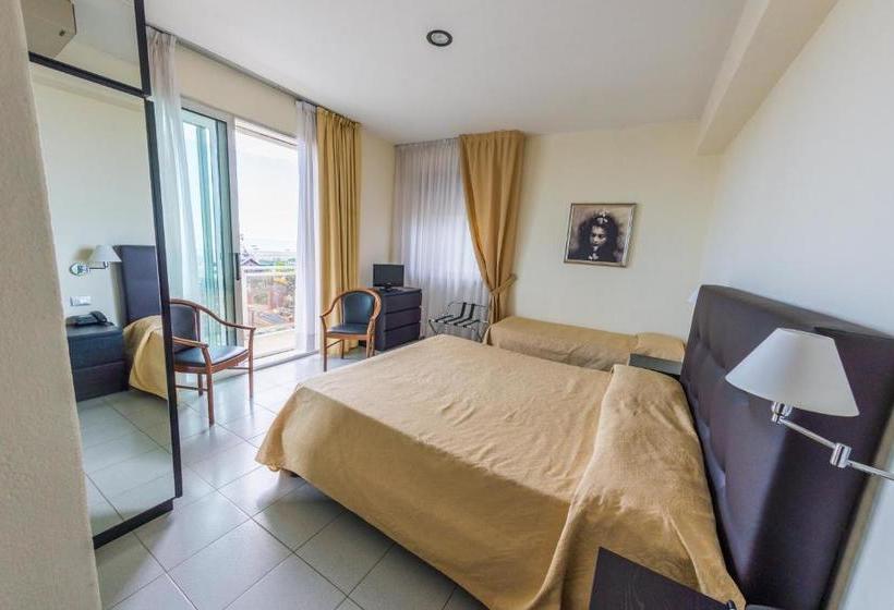 هتل Ambasciatori Suite