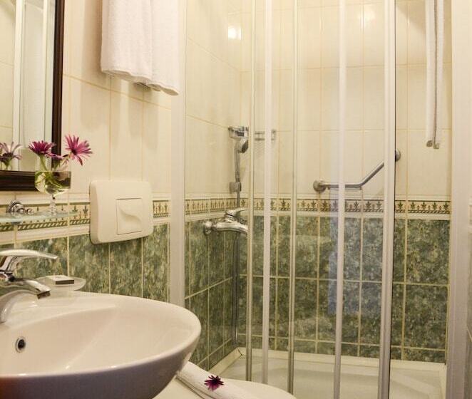 هتل Arion Resort
