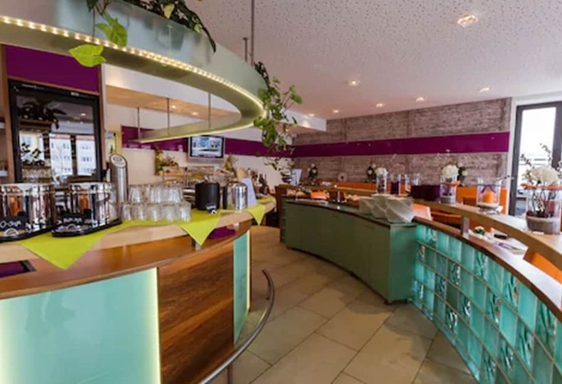 בית מלון כפרי Arooma