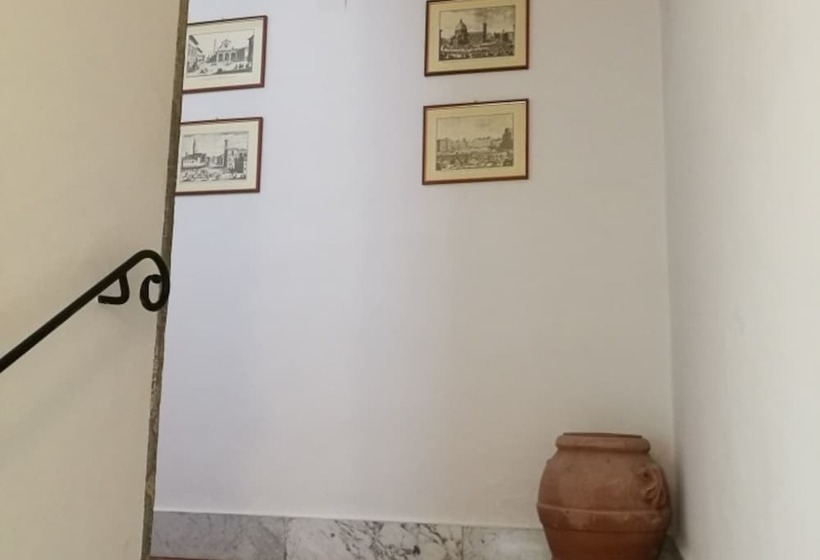 هتل Aurum Uffizi